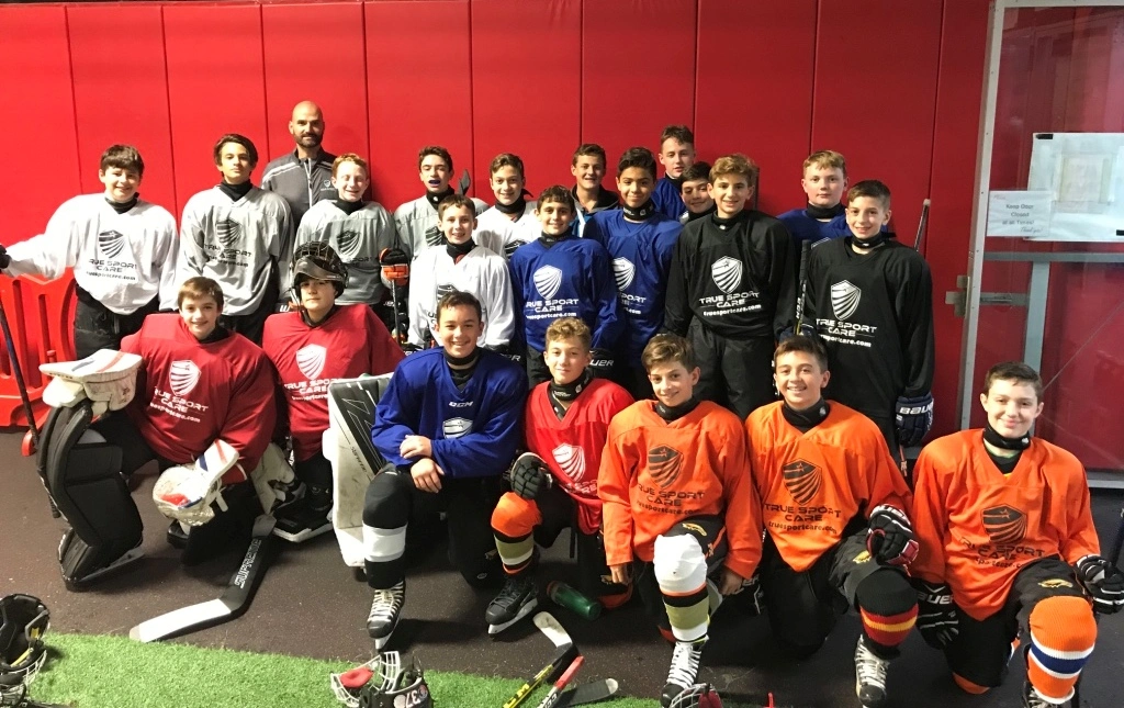 smithtown-hauppauge-hockey-club Smithotown-Hauppauge youth hockey team wearing True Sport Care jerseys.